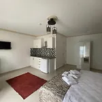 Apartmanhotel Erbay Mansions 3*